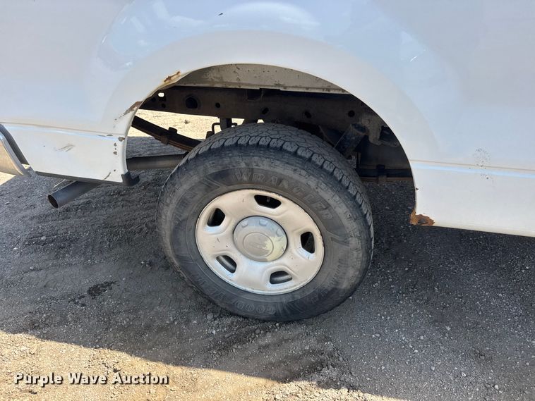 image for item NA9374 2005 Ford F150 pickup truck