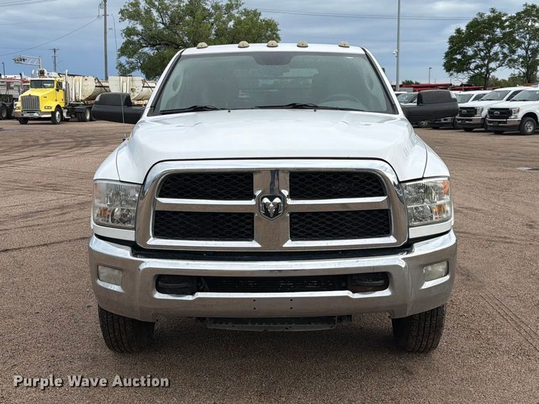 image for item NA9385 2018 RAM 3500 Crew Cab flatbed pickup truck