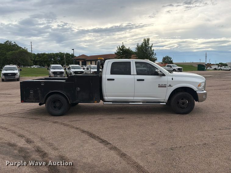 image for item NA9385 2018 RAM 3500 Crew Cab flatbed pickup truck