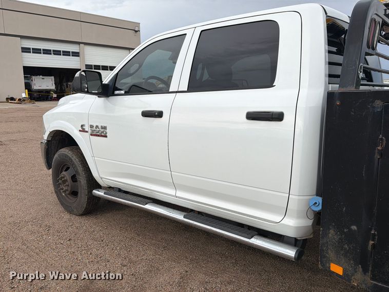image for item NA9385 2018 RAM 3500 Crew Cab flatbed pickup truck