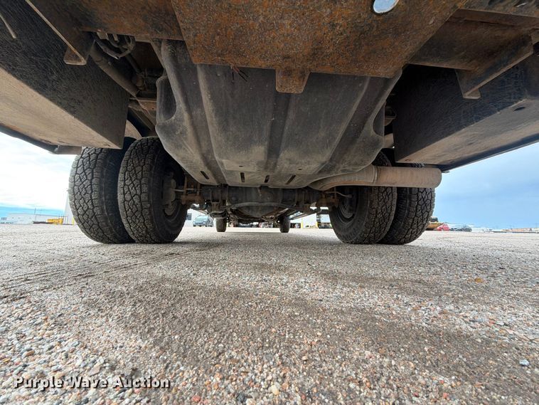 image for item NA9385 2018 RAM 3500 Crew Cab flatbed pickup truck