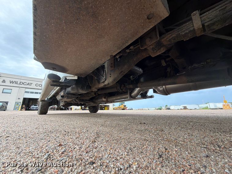 image for item NA9385 2018 RAM 3500 Crew Cab flatbed pickup truck