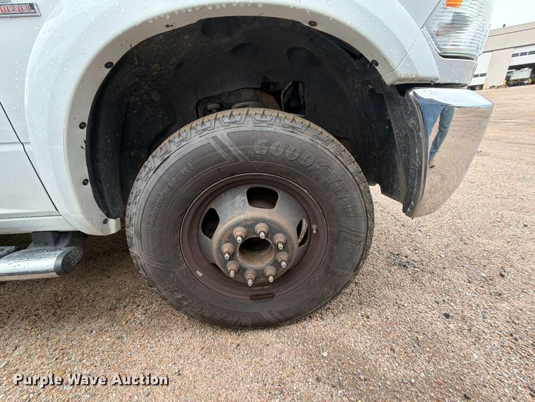image for item NA9385 2018 RAM 3500 Crew Cab flatbed pickup truck