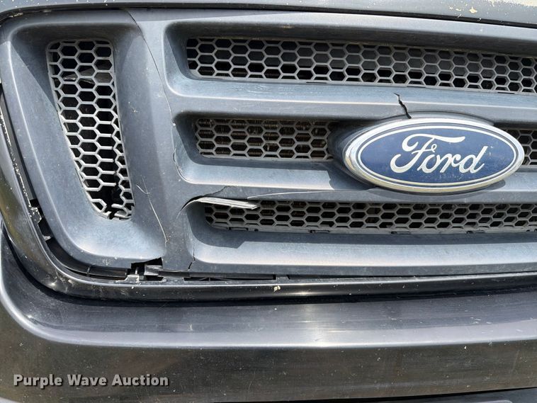 image for item NA9399 2004 Ford F150 Ext. Cab pickup truck