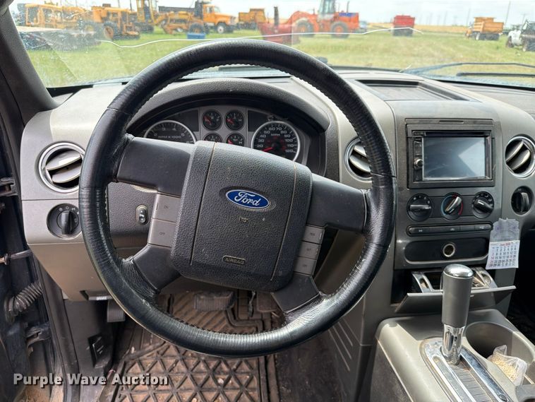 image for item NA9399 2004 Ford F150 Ext. Cab pickup truck