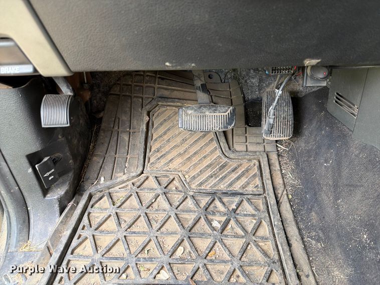 image for item NA9399 2004 Ford F150 Ext. Cab pickup truck