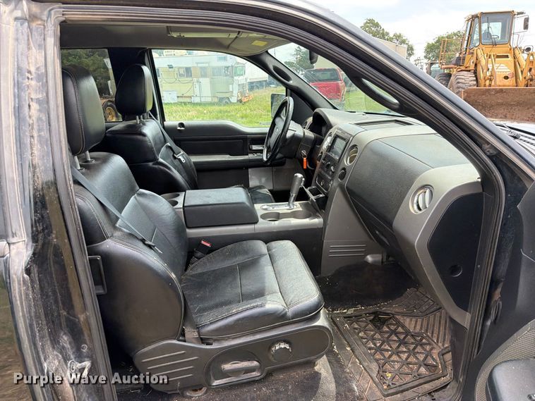image for item NA9399 2004 Ford F150 Ext. Cab pickup truck