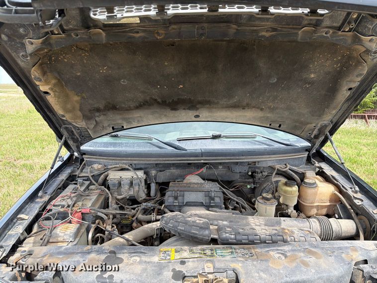 image for item NA9399 2004 Ford F150 Ext. Cab pickup truck
