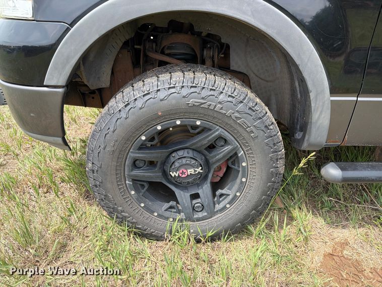 image for item NA9399 2004 Ford F150 Ext. Cab pickup truck