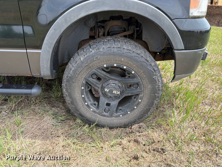 image for item NA9399 2004 Ford F150 Ext. Cab pickup truck