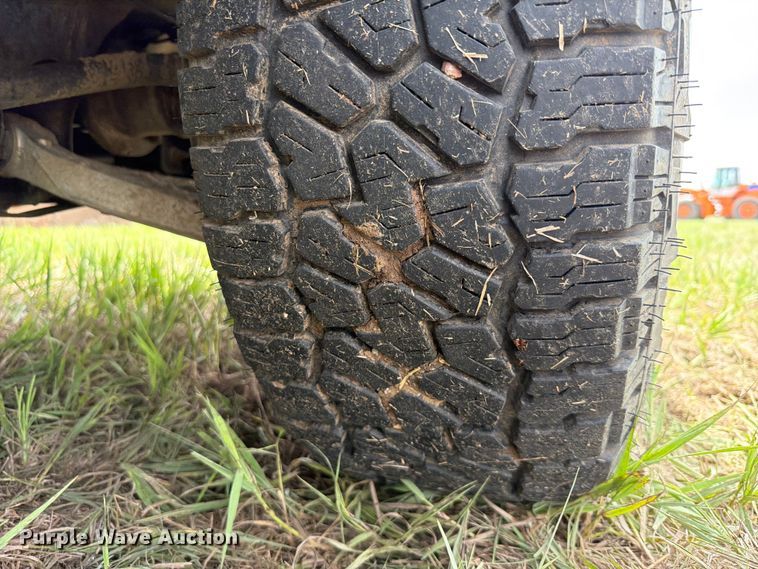 image for item NA9399 2004 Ford F150 Ext. Cab pickup truck