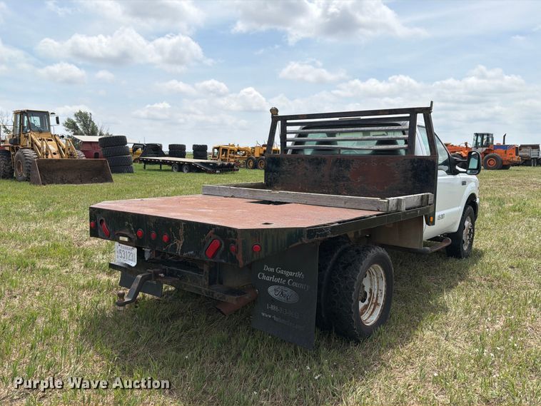 image for item NA9400 1999 Ford F450 Super Duty flatbed truck