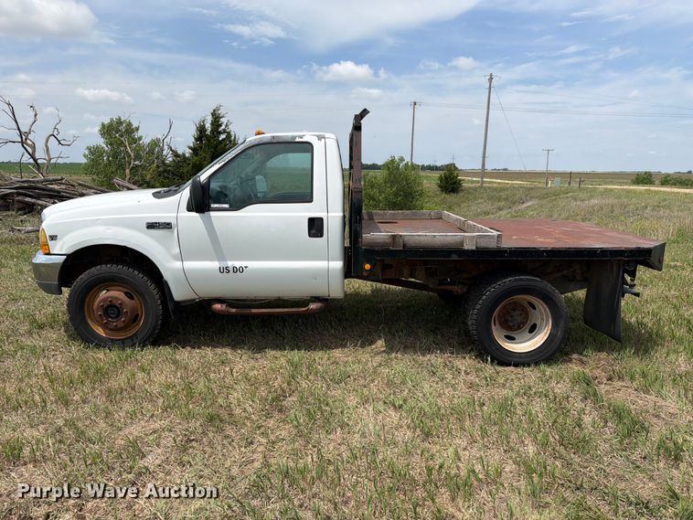 image for item NA9400 1999 Ford F450 Super Duty flatbed truck