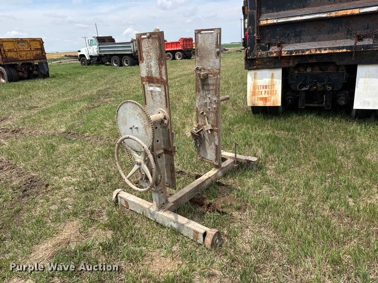 image for item NA9419 Engine stand