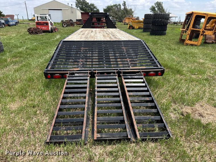 image for item NA9423 2007 PJ equipment trailer