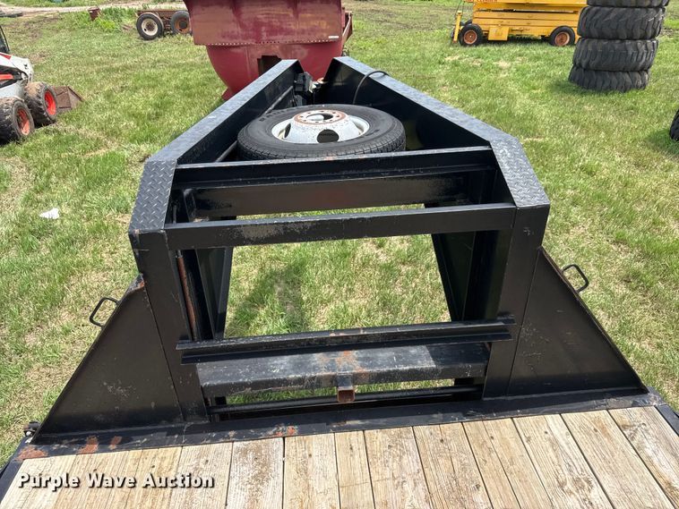 image for item NA9423 2007 PJ equipment trailer