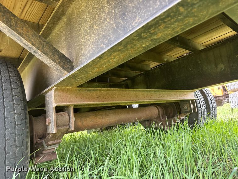 image for item NA9423 2007 PJ equipment trailer