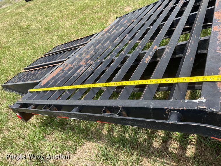 image for item NA9423 2007 PJ equipment trailer