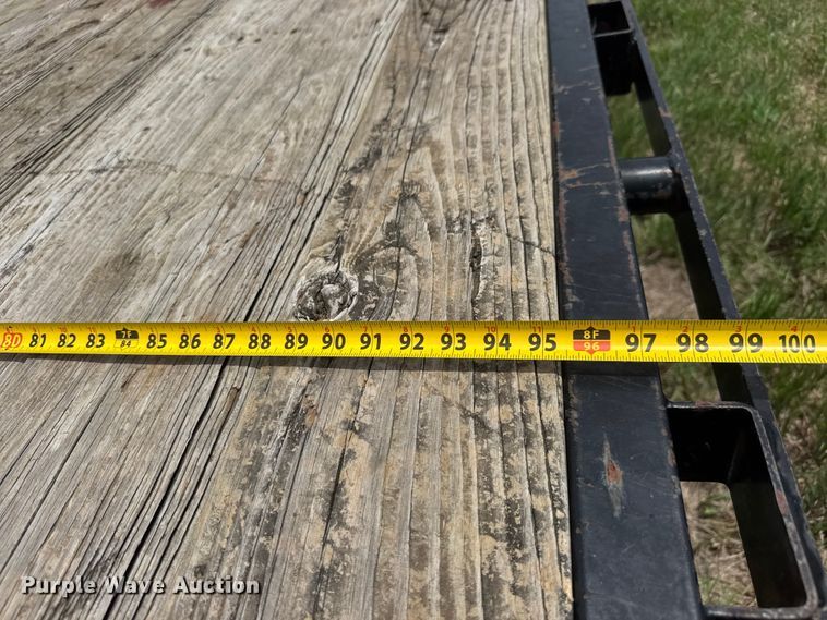 image for item NA9423 2007 PJ equipment trailer