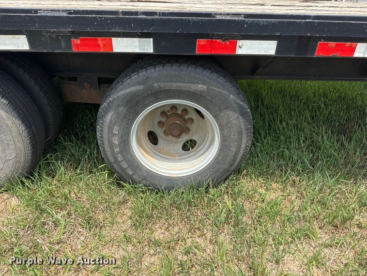image for item NA9423 2007 PJ equipment trailer