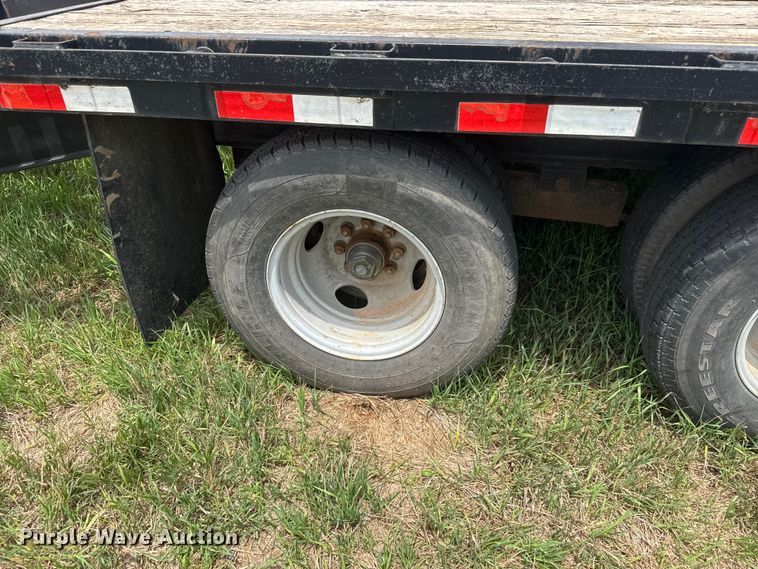 image for item NA9423 2007 PJ equipment trailer