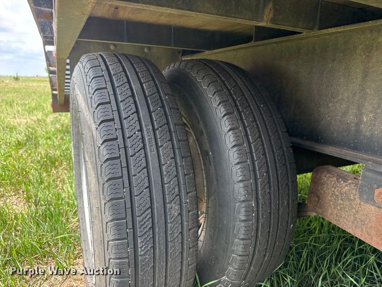 image for item NA9423 2007 PJ equipment trailer