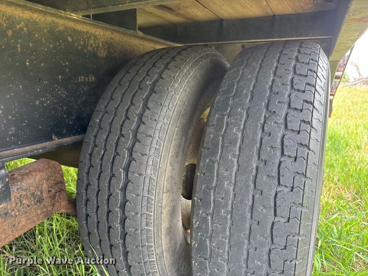 image for item NA9423 2007 PJ equipment trailer