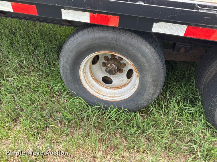 image for item NA9423 2007 PJ equipment trailer