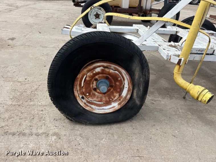 image for item NA9478 (3) tank trailers