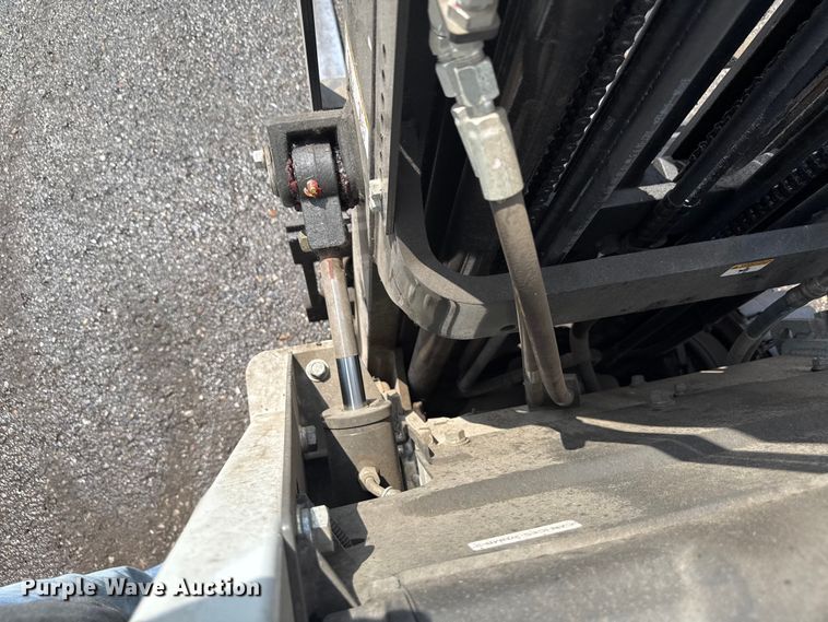 image for item ND9505 2018 UniCarriers CFS40 forklift