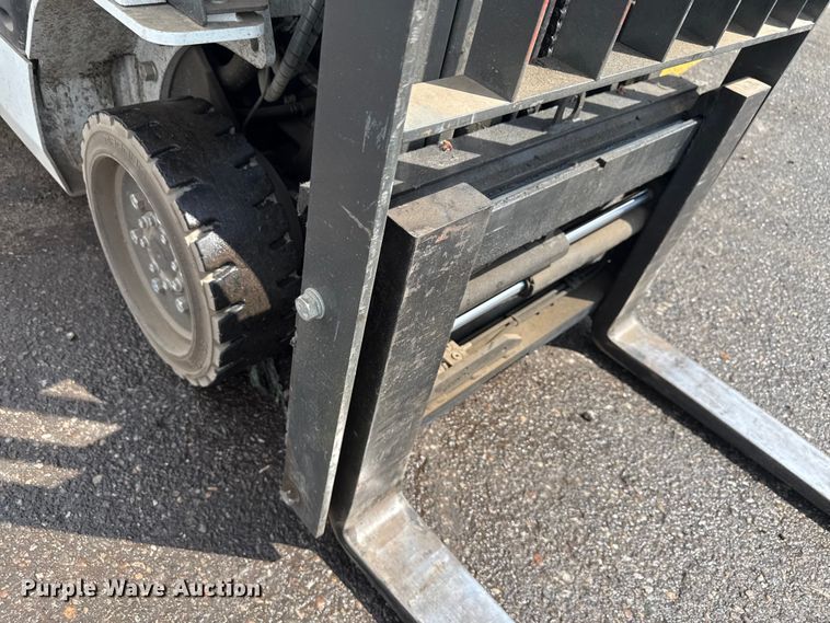 image for item ND9505 2018 UniCarriers CFS40 forklift