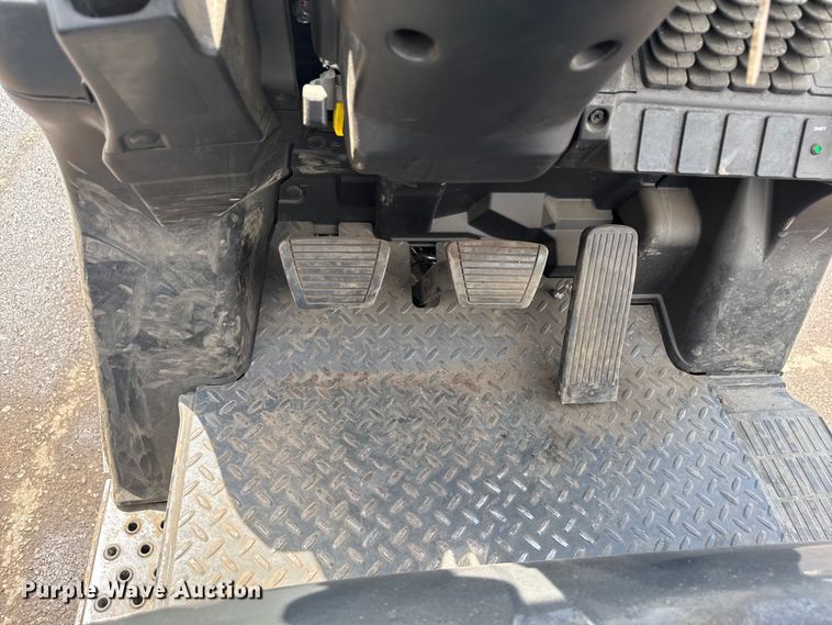 image for item ND9505 2018 UniCarriers CFS40 forklift