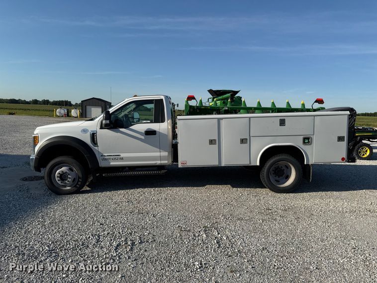 image for item OE9599 2017 Ford F550 utility / service truck
