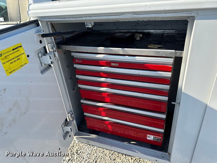 image for item OE9599 2017 Ford F550 utility / service truck