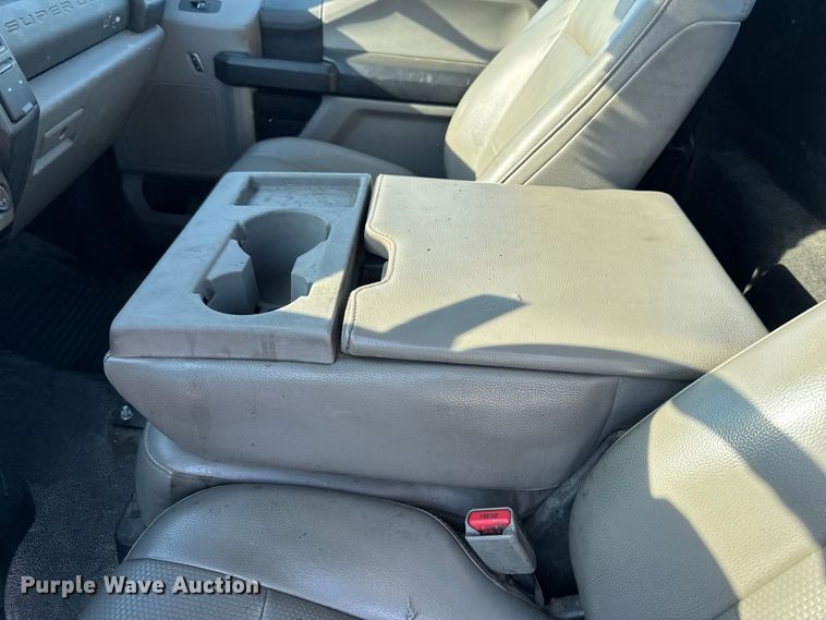 image for item OE9599 2017 Ford F550 utility / service truck