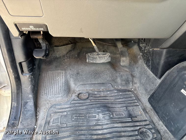 image for item OE9599 2017 Ford F550 utility / service truck