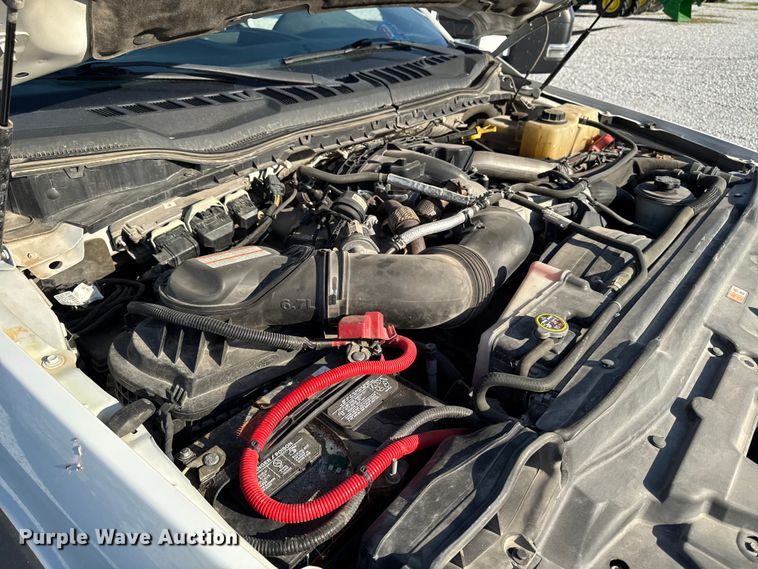 image for item OE9599 2017 Ford F550 utility / service truck