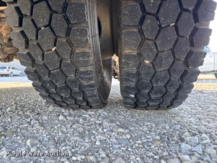 image for item OE9599 2017 Ford F550 utility / service truck