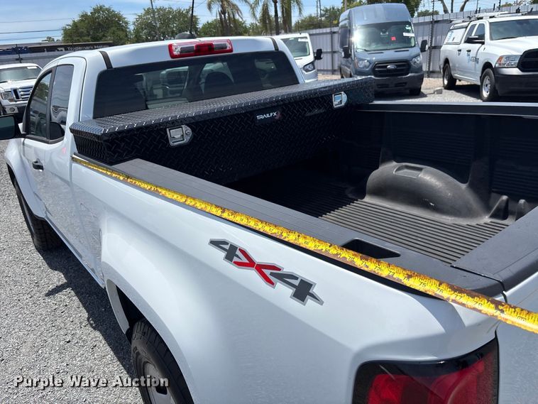 image for item YA3234 2022 Chevrolet Colorado Ext. Cab pickup truck