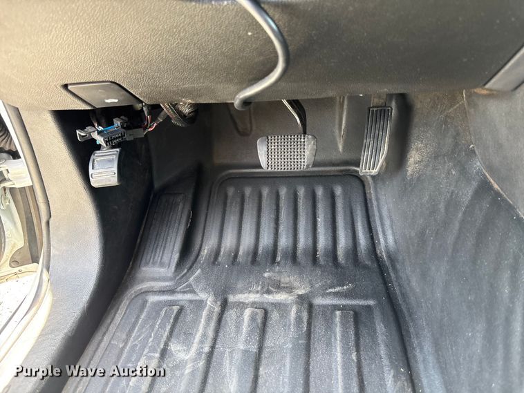 image for item YA3234 2022 Chevrolet Colorado Ext. Cab pickup truck