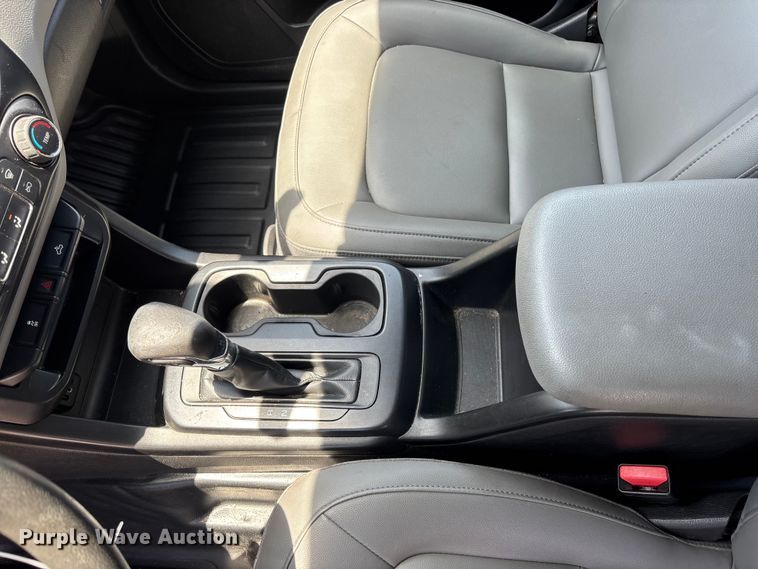 image for item YA3234 2022 Chevrolet Colorado Ext. Cab pickup truck