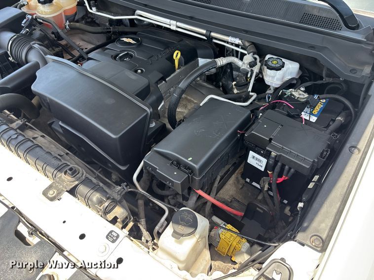 image for item YA3234 2022 Chevrolet Colorado Ext. Cab pickup truck