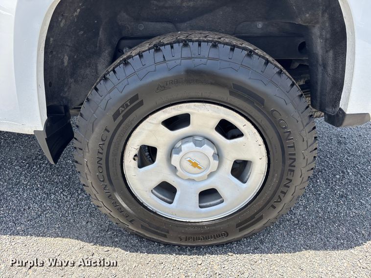image for item YA3234 2022 Chevrolet Colorado Ext. Cab pickup truck