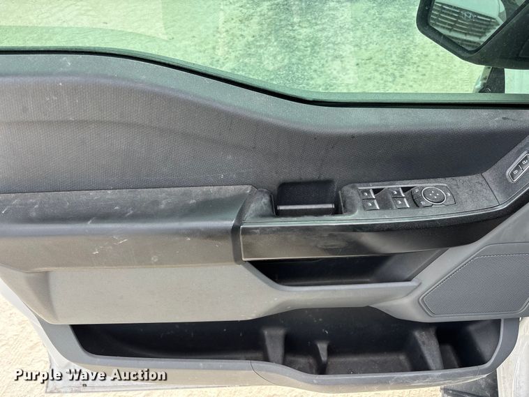 image for item YA3236 2021 Ford F150 Crew Cab pickup truck
