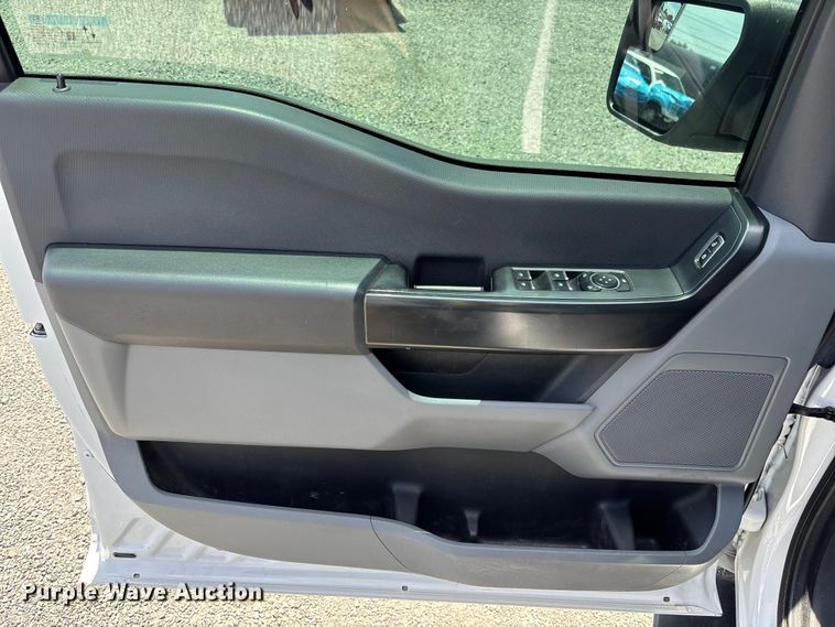image for item YA3238 2021 Ford F150 Crew Cab pickup truck