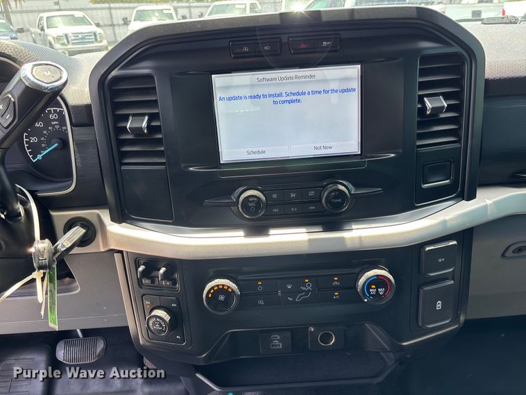 image for item YA3238 2021 Ford F150 Crew Cab pickup truck