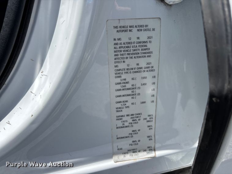 image for item YA3238 2021 Ford F150 Crew Cab pickup truck
