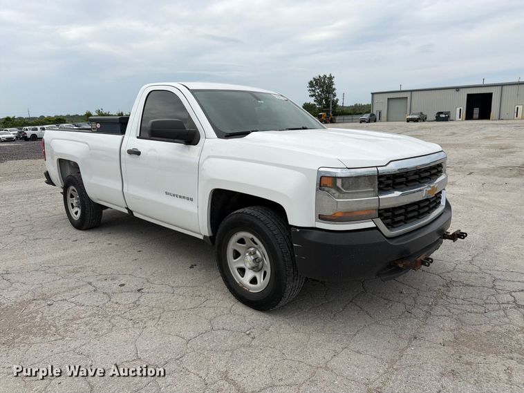 image for item YA3288 2016 Chevrolet Silverado 1500 pickup truck