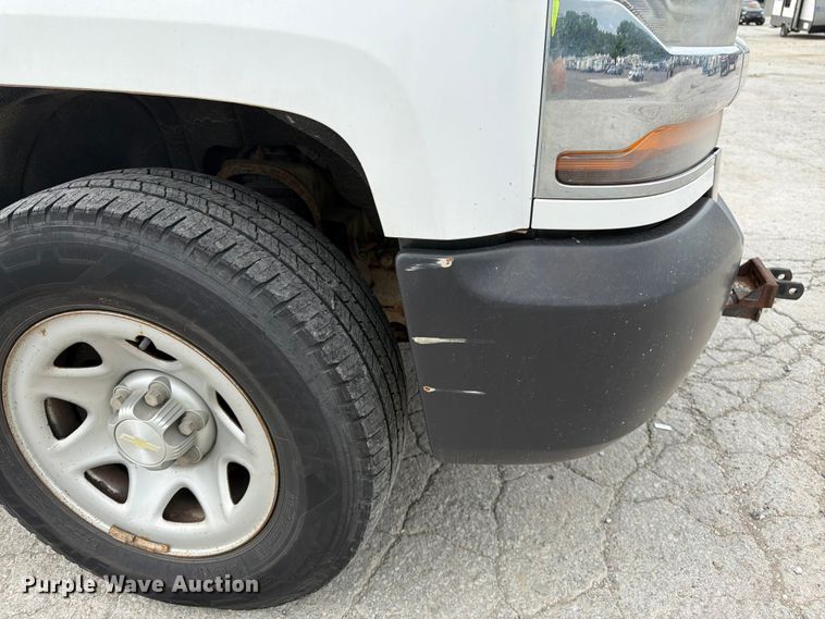 image for item YA3288 2016 Chevrolet Silverado 1500 pickup truck