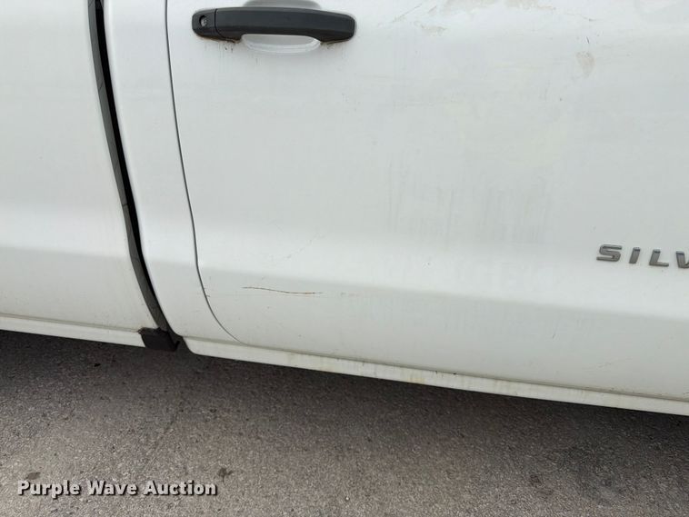 image for item YA3288 2016 Chevrolet Silverado 1500 pickup truck